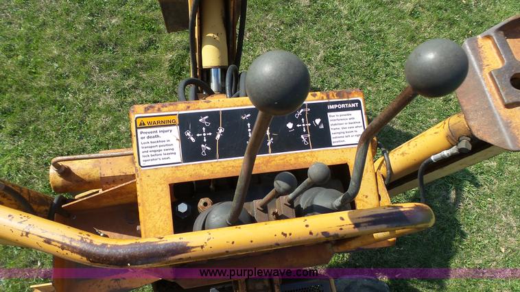 image for item J6258 1996 Case 460 cable plow
