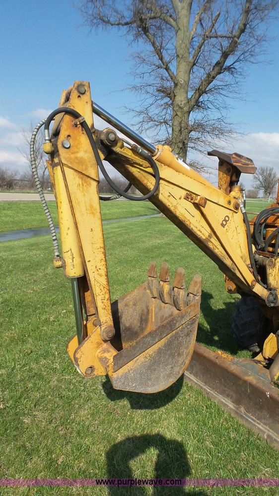 image for item J6258 1996 Case 460 cable plow