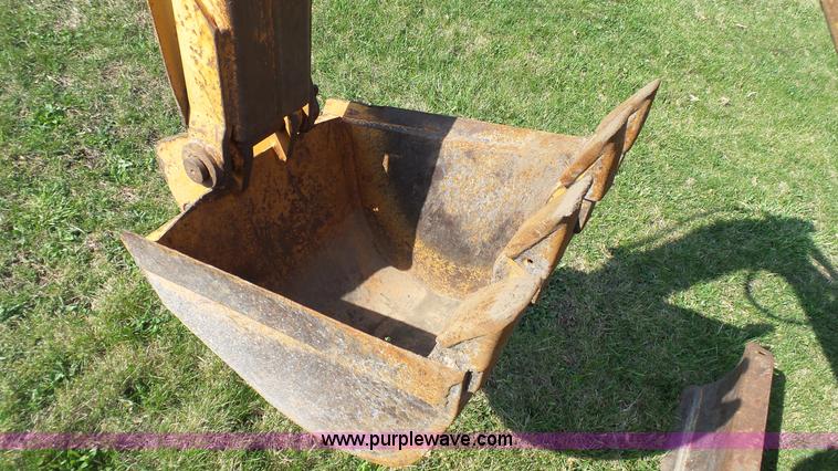 image for item J6258 1996 Case 460 cable plow