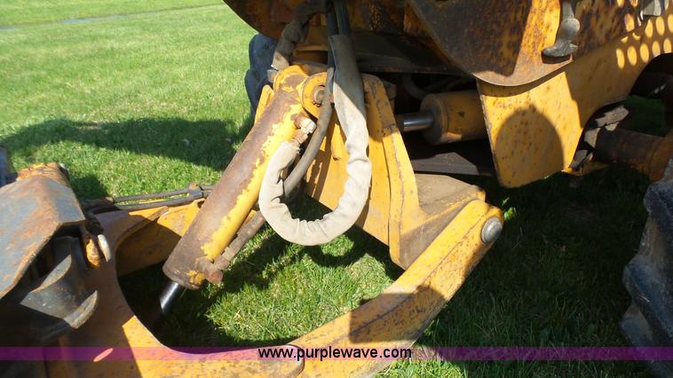 image for item J6258 1996 Case 460 cable plow