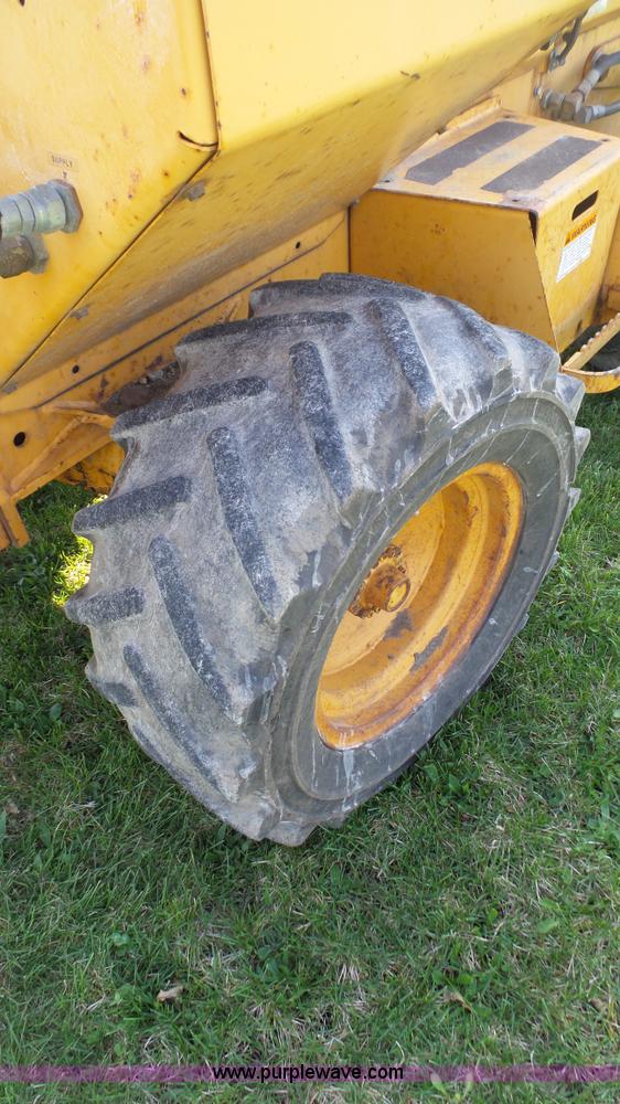 image for item J6258 1996 Case 460 cable plow