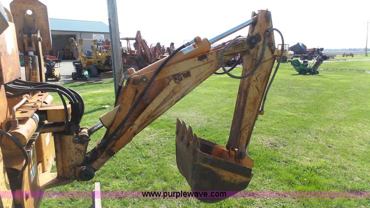 image for item J6258 1996 Case 460 cable plow