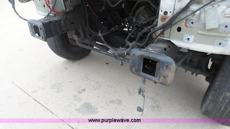 image for item J6263 2004 Ford E350 box truck