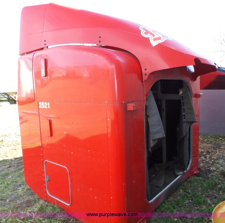 image for item J8943 Unibilt Ultracab sleeper