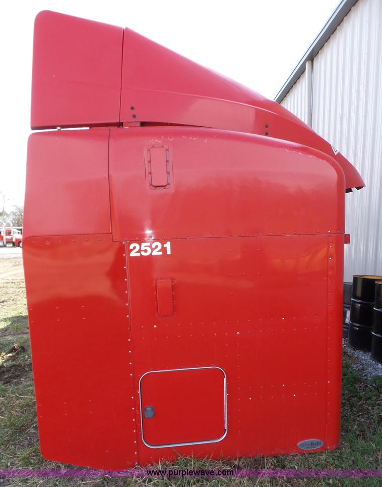 image for item J8943 Unibilt Ultracab sleeper