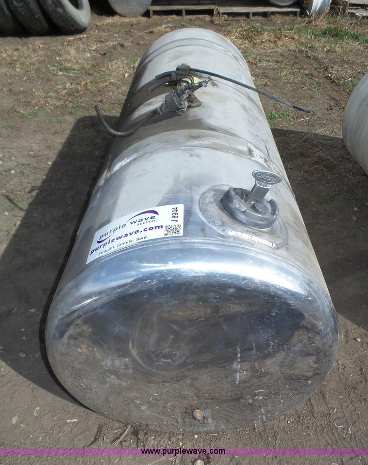 image for item J8944 Assorted truck accessories