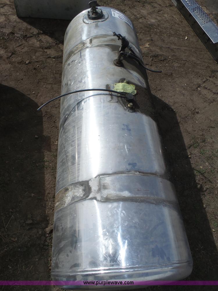 image for item J8944 Assorted truck accessories