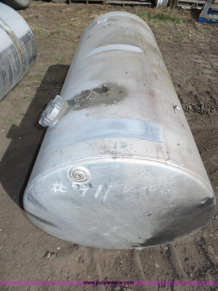 image for item J8944 Assorted truck accessories