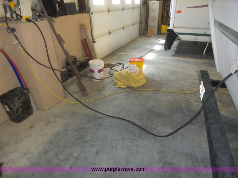 image for item J8969 1997 Sportsman 3003P limited edition camper