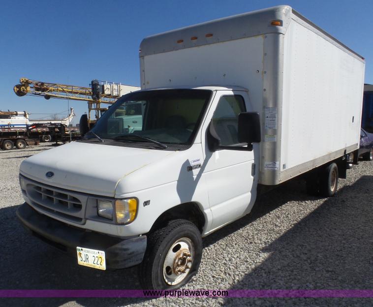 image for item J8971 1998 Ford Econoline E350 box truck