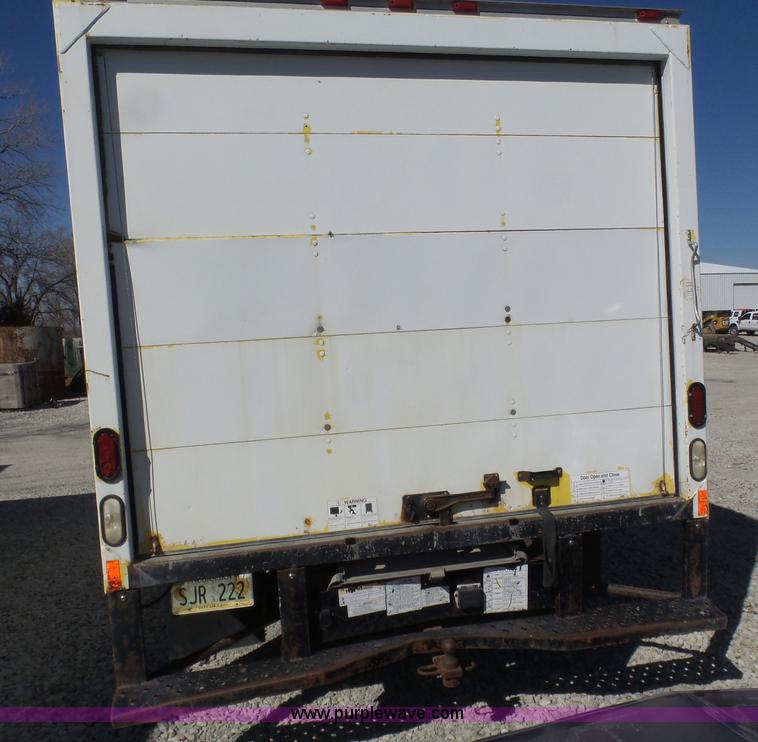 image for item J8971 1998 Ford Econoline E350 box truck