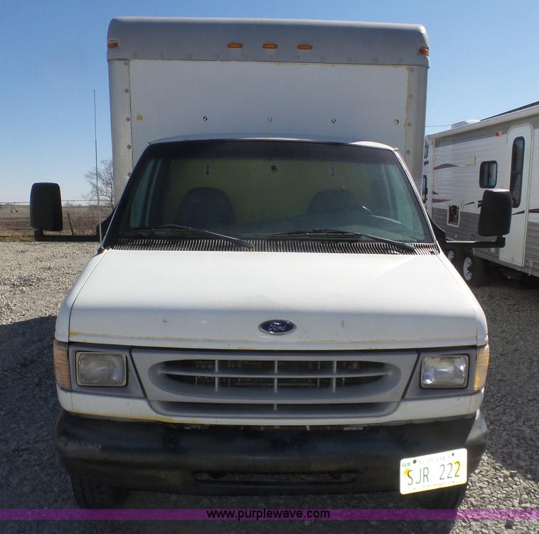 image for item J8971 1998 Ford Econoline E350 box truck
