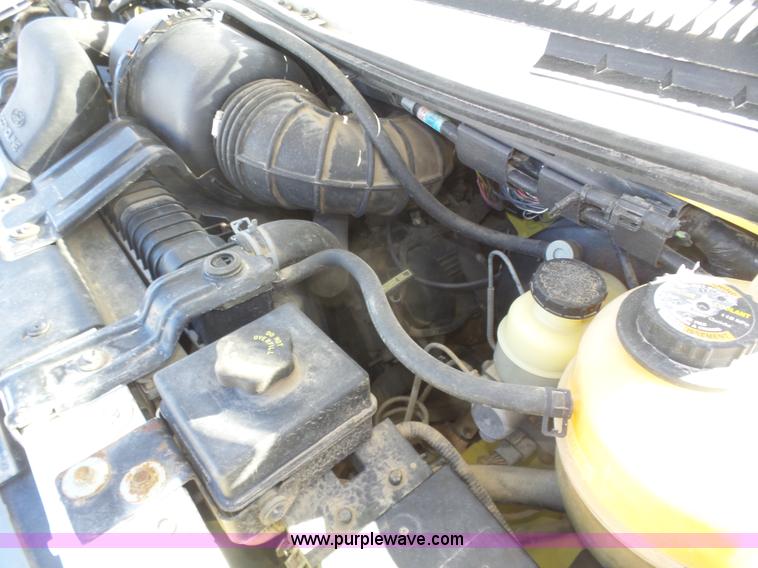 image for item J8971 1998 Ford Econoline E350 box truck