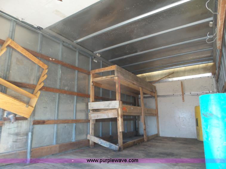 image for item J8971 1998 Ford Econoline E350 box truck