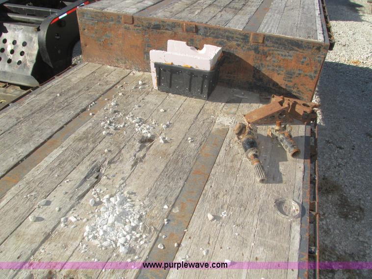 image for item J8973 1998 Kaylen/Siebeet KDP-80 equipment trailer