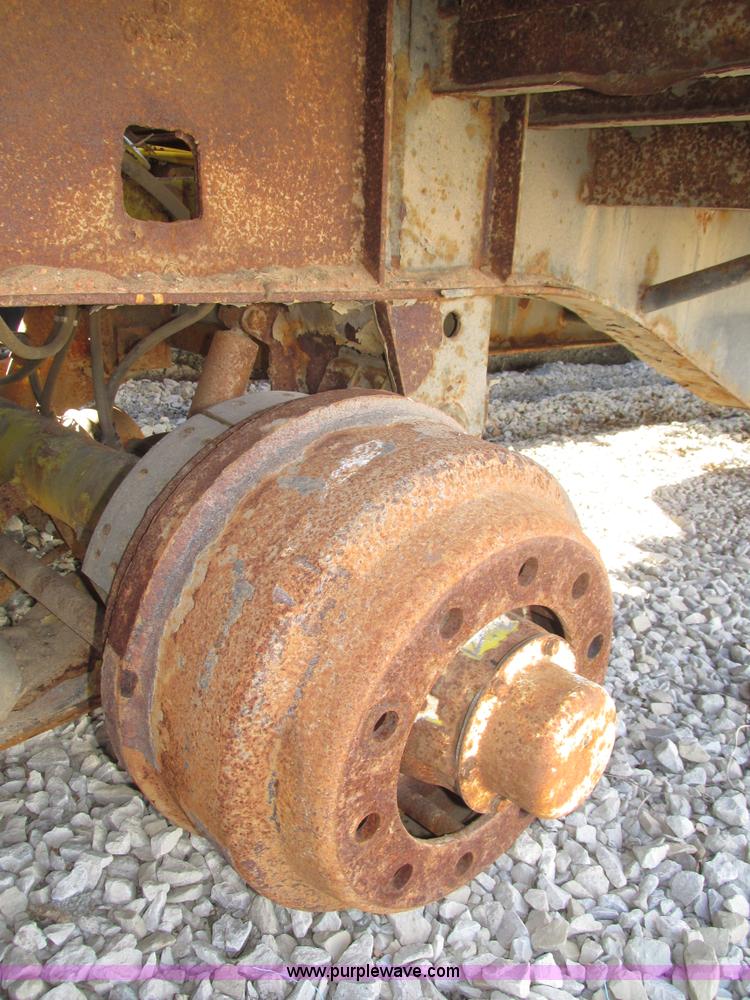 image for item J8973 1998 Kaylen/Siebeet KDP-80 equipment trailer