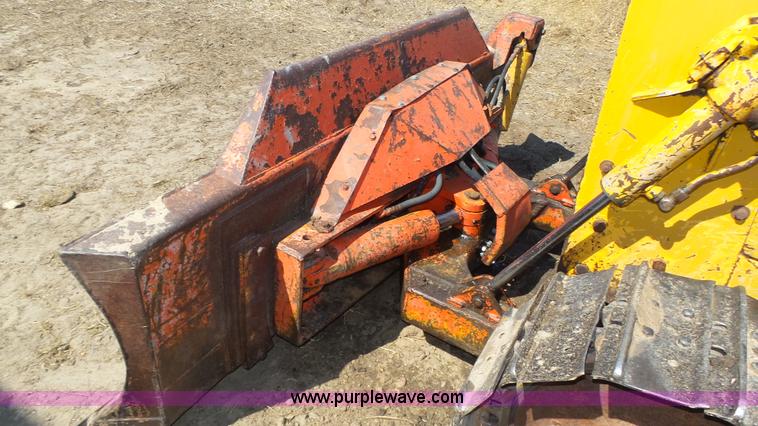 image for item J8991 Case 450 dozer