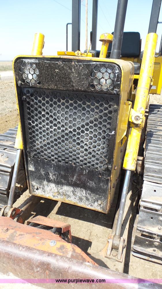 image for item J8991 Case 450 dozer