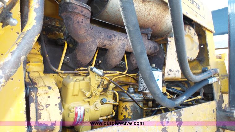 image for item J8991 Case 450 dozer