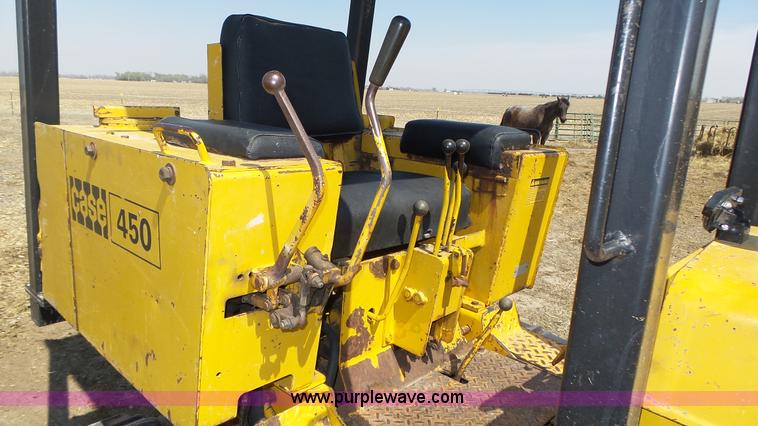 image for item J8991 Case 450 dozer