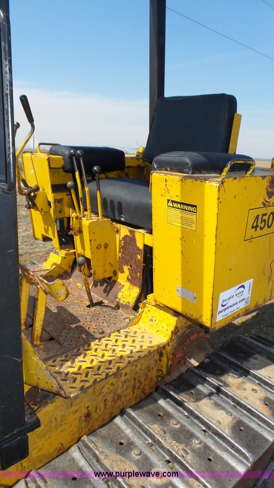 image for item J8991 Case 450 dozer