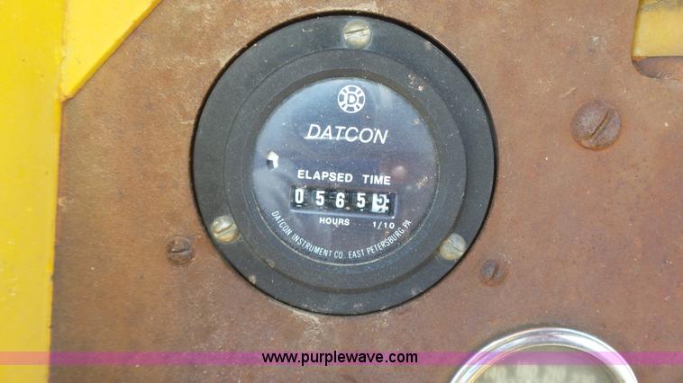 image for item J8991 Case 450 dozer