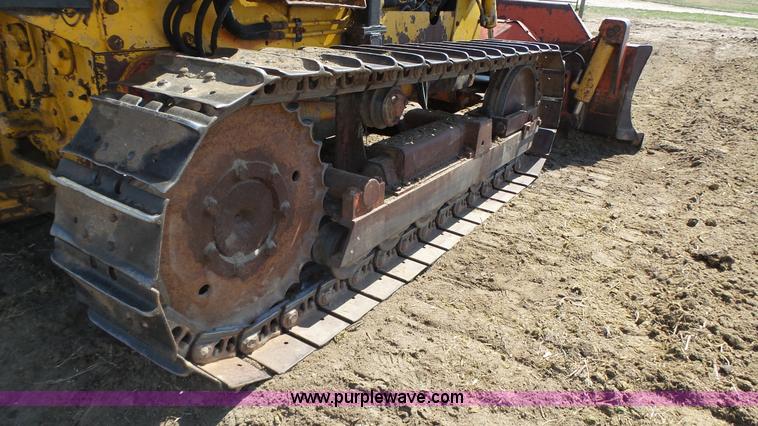 image for item J8991 Case 450 dozer