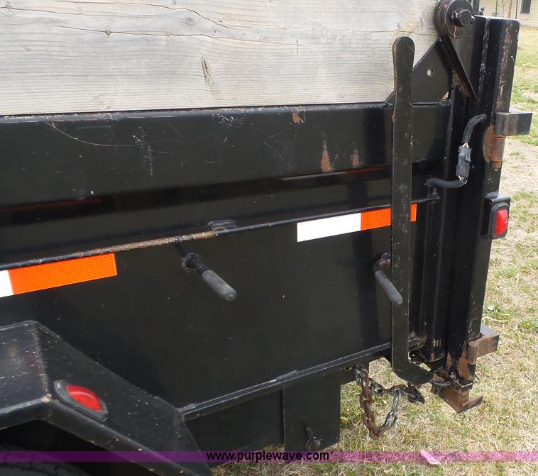 image for item J8997 2007 Travalong dump trailer