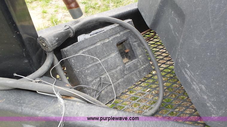 image for item J8997 2007 Travalong dump trailer