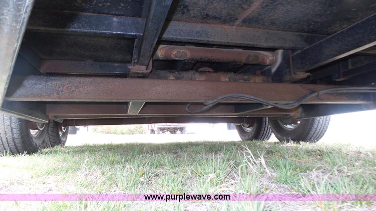 image for item J8997 2007 Travalong dump trailer