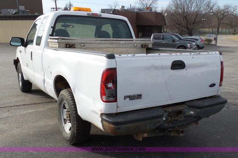image for item K1290 2006 Ford F250 Super Duty Ext. Cab pickup truck