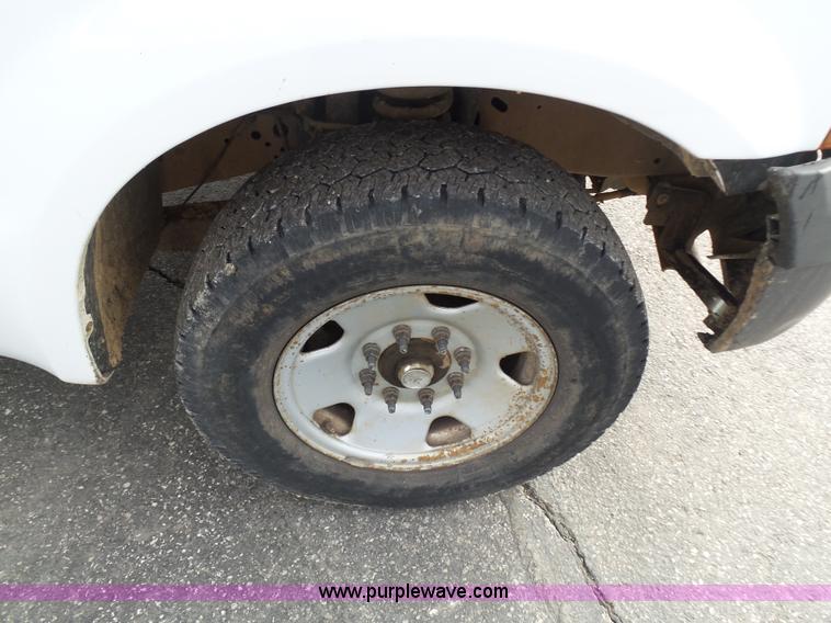 image for item K1290 2006 Ford F250 Super Duty Ext. Cab pickup truck