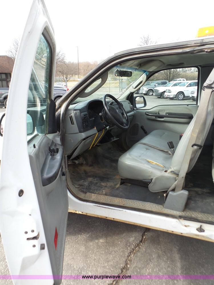 image for item K1290 2006 Ford F250 Super Duty Ext. Cab pickup truck