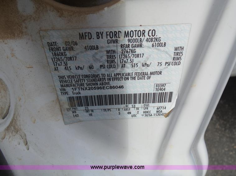 image for item K1290 2006 Ford F250 Super Duty Ext. Cab pickup truck