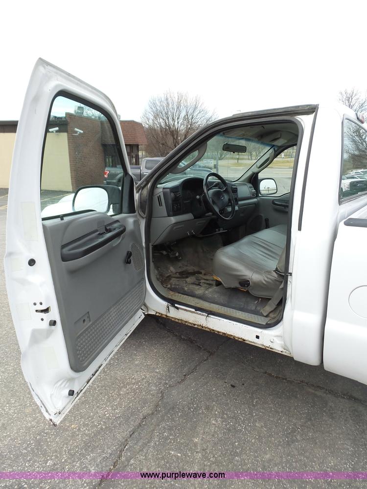 image for item K1291 2005 Ford F250 Super Duty pickup truck