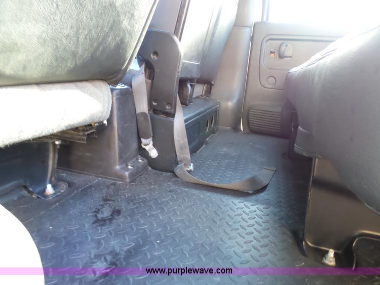 image for item K4291 2009 GMC C5500 Crew Cab truck