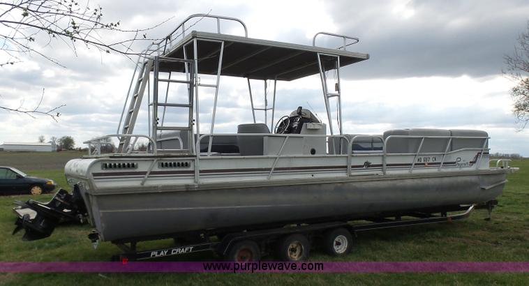 image for item K4292 1990 Playcraft Elite pontoon