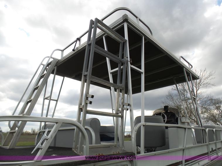 image for item K4292 1990 Playcraft Elite pontoon