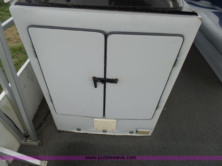 image for item K4292 1990 Playcraft Elite pontoon