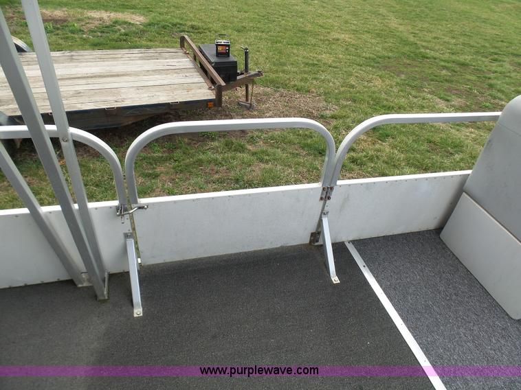 image for item K4292 1990 Playcraft Elite pontoon