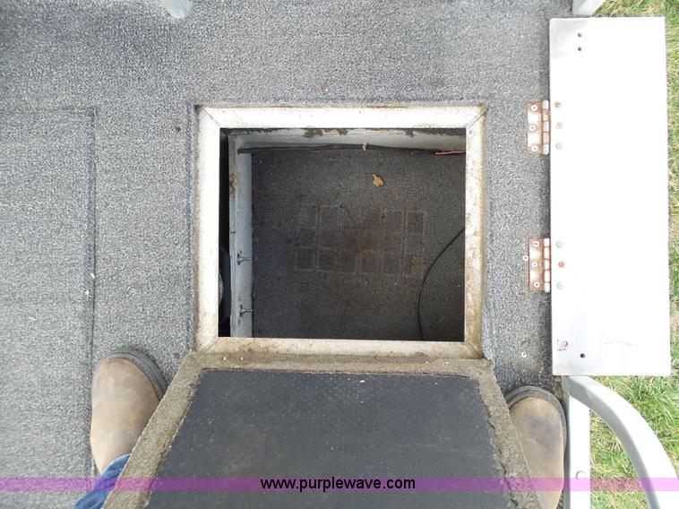 image for item K4292 1990 Playcraft Elite pontoon