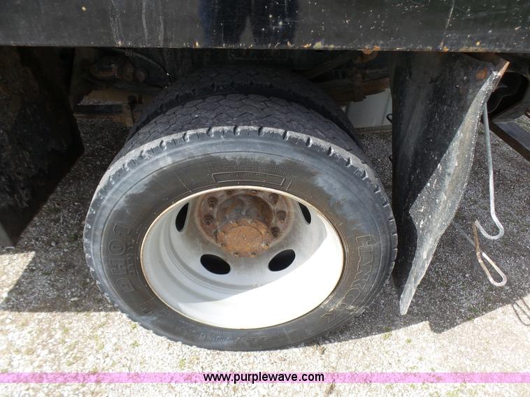 image for item K4303 2010 Ford F550 XLT Crew Cab flatbed truck