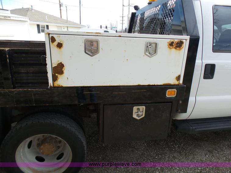 image for item K4303 2010 Ford F550 XLT Crew Cab flatbed truck