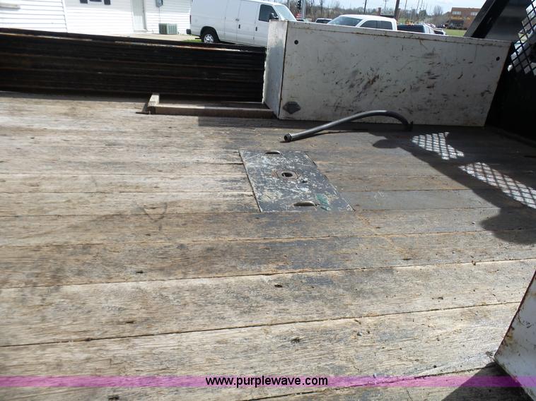 image for item K4303 2010 Ford F550 XLT Crew Cab flatbed truck