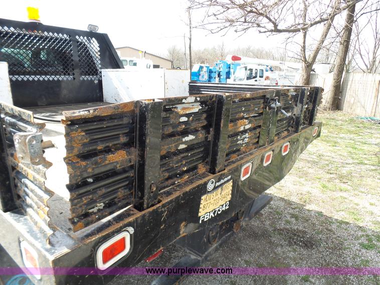 image for item K4303 2010 Ford F550 XLT Crew Cab flatbed truck