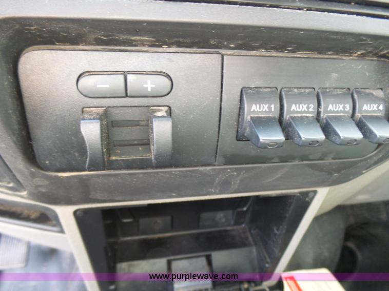 image for item K4303 2010 Ford F550 XLT Crew Cab flatbed truck