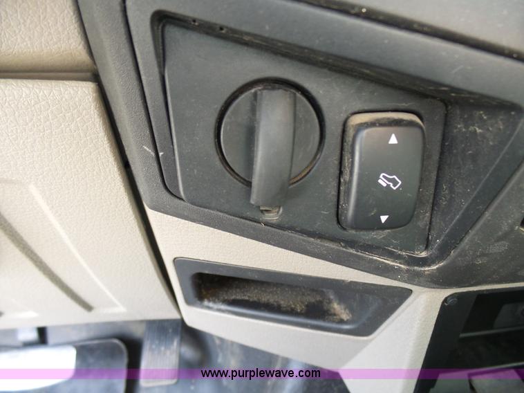 image for item K4303 2010 Ford F550 XLT Crew Cab flatbed truck