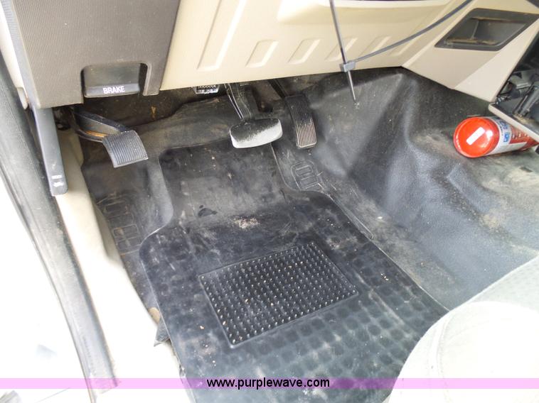 image for item K4303 2010 Ford F550 XLT Crew Cab flatbed truck