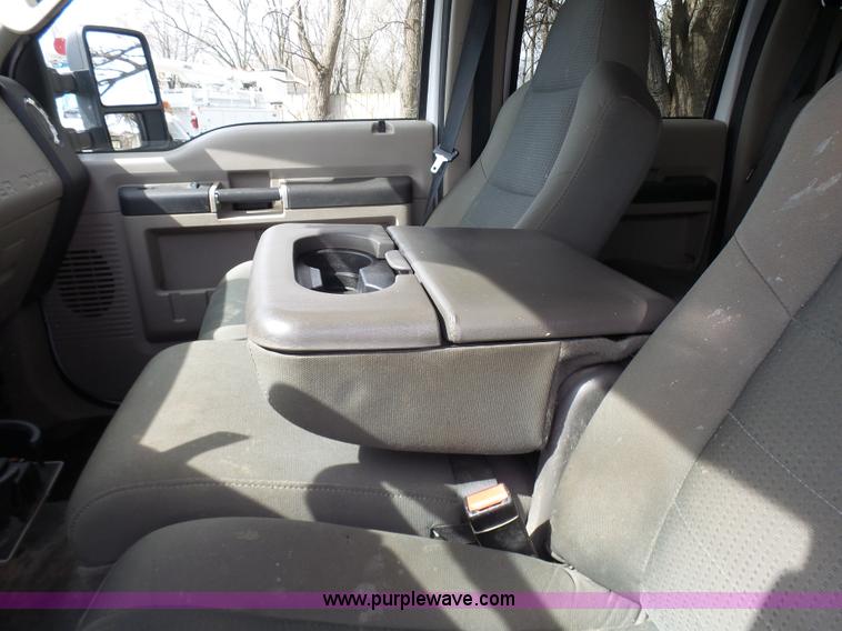 image for item K4303 2010 Ford F550 XLT Crew Cab flatbed truck