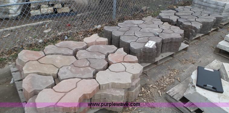 image for item K4596 Approximately 130 OID munich pavers
